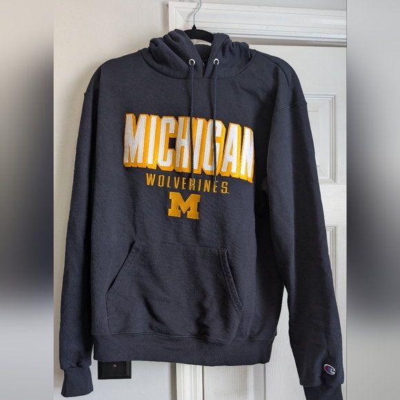 Champion Michigan Wolverines Black Sweatshirt - Picture 1 of 3